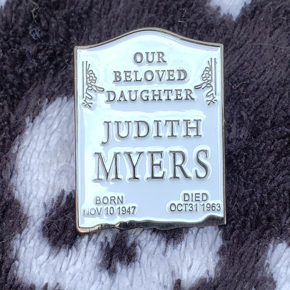 Judith Myers Tombstone Pin Halloween Michael Myers - Picture 2 of 6